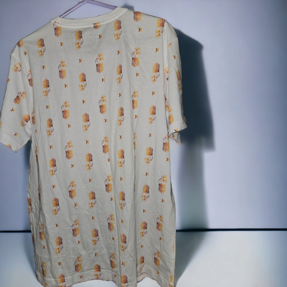 NWT Hurley Castaway Tee - Picture 2 of 4